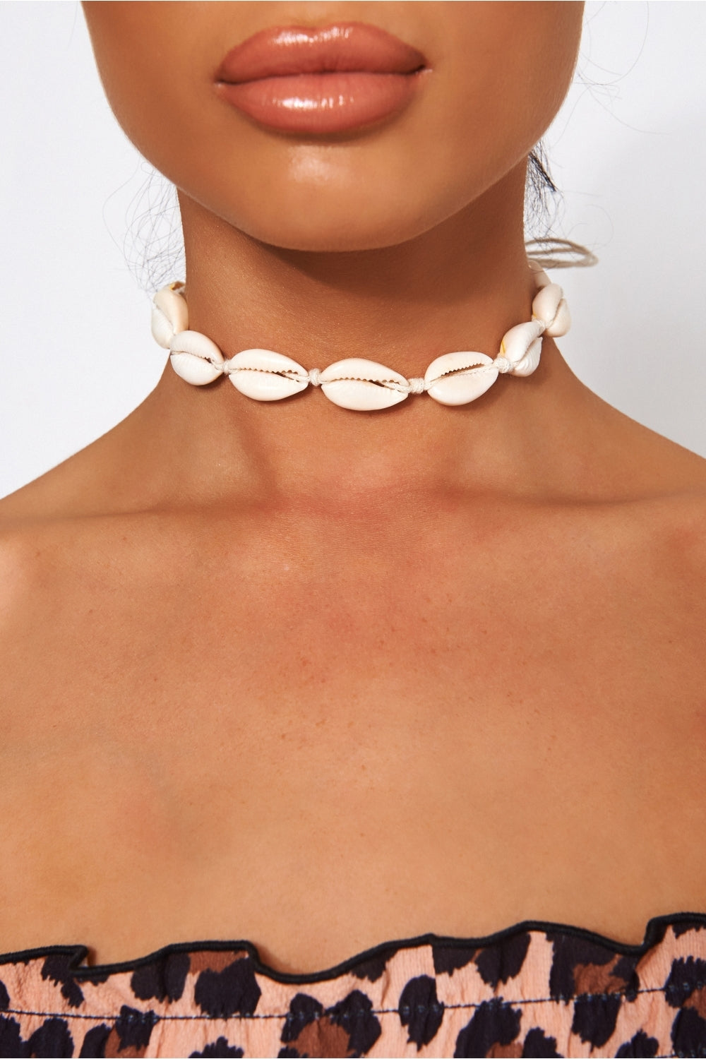 White Sea Shell Choker Necklace – The Fashion Bible