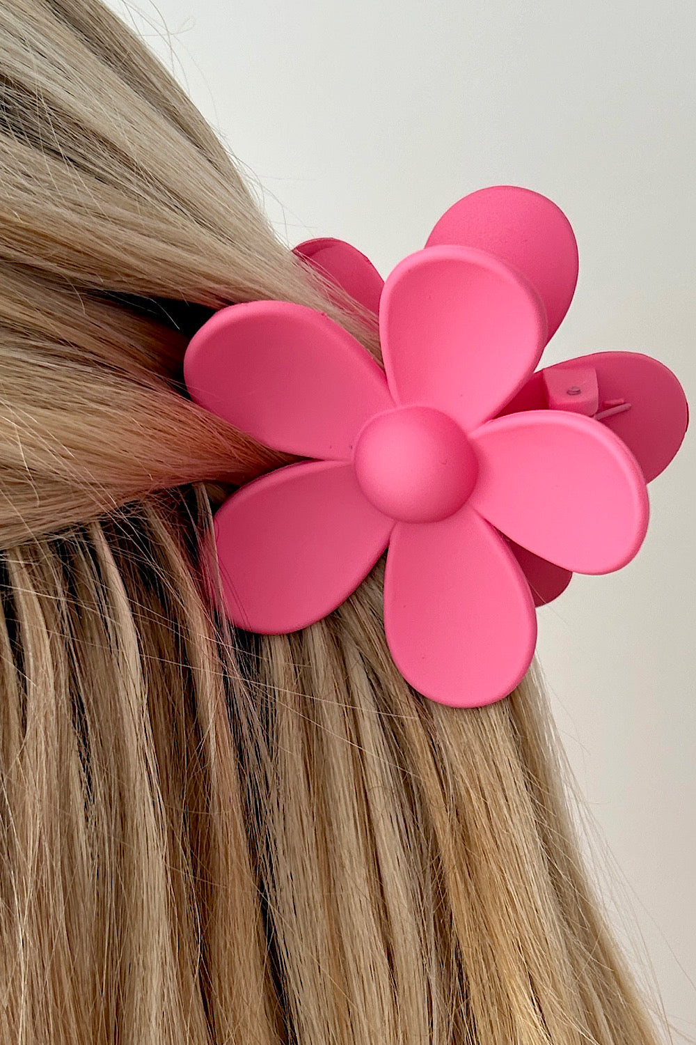 Daisy Pink Hair Clip