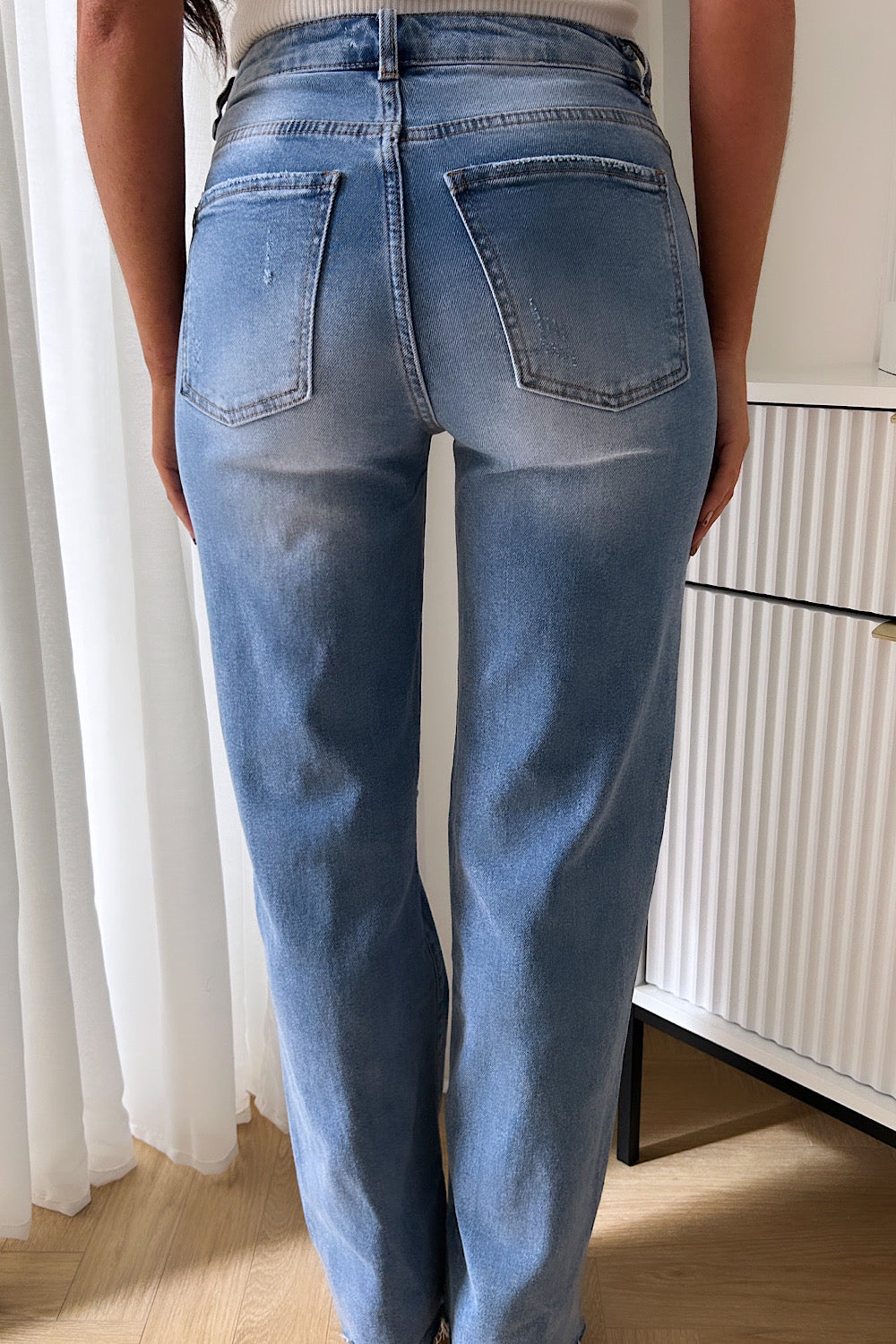 Siri Distressed Relaxed Fit Mum Jeans