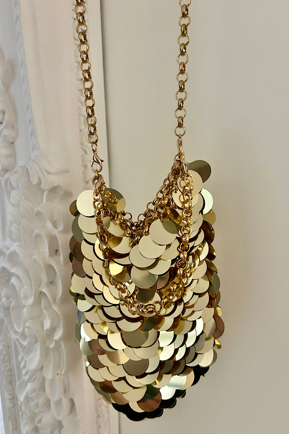 Lila Gold Chain Coin Bag